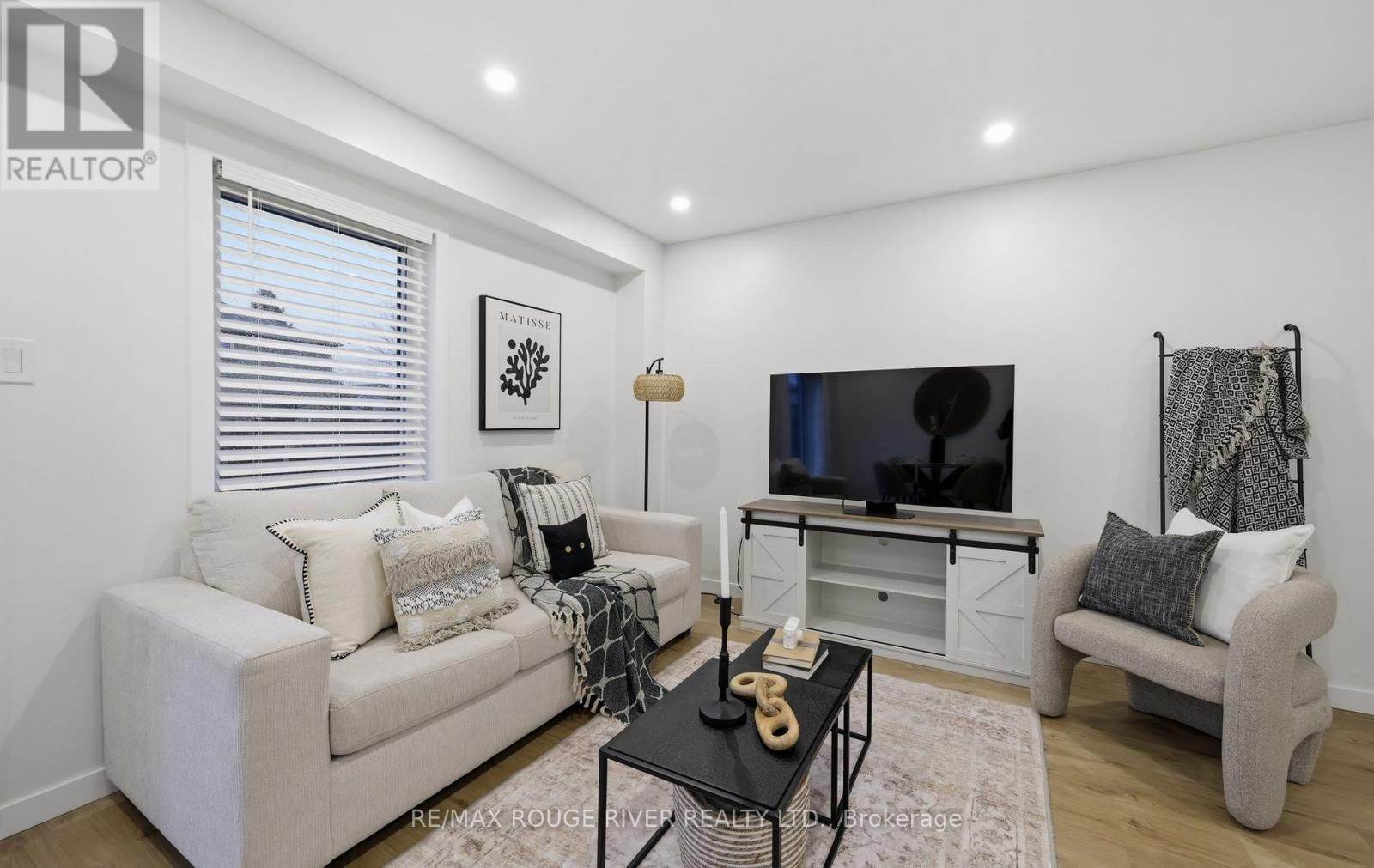 5 SOMERSCALES DRIVE Image 6