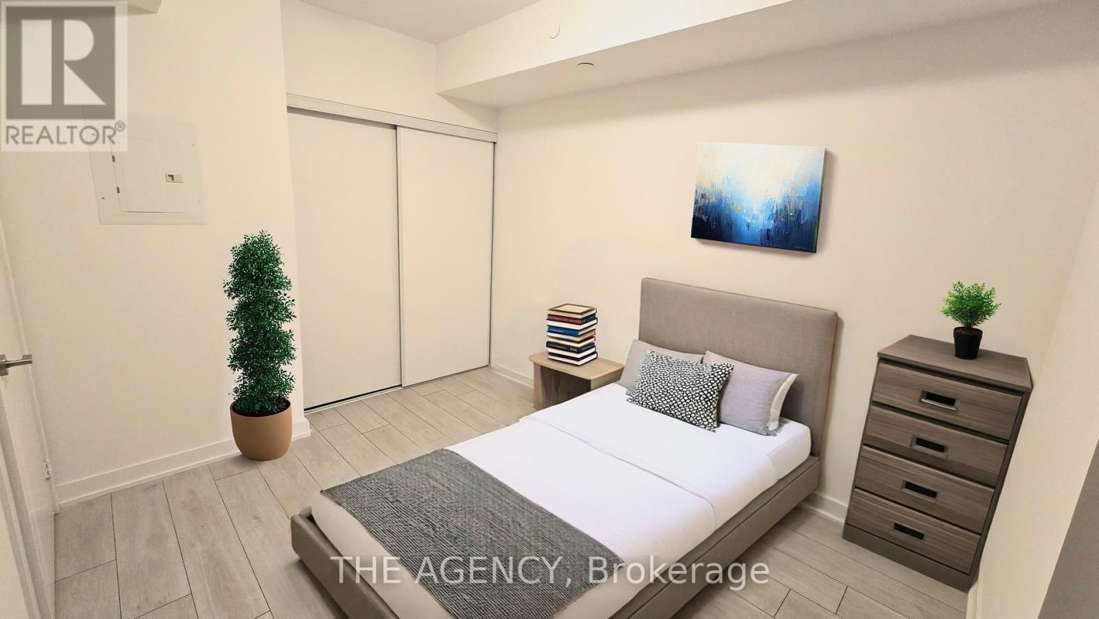 2709 - 2033 KENNEDY ROAD Image 14