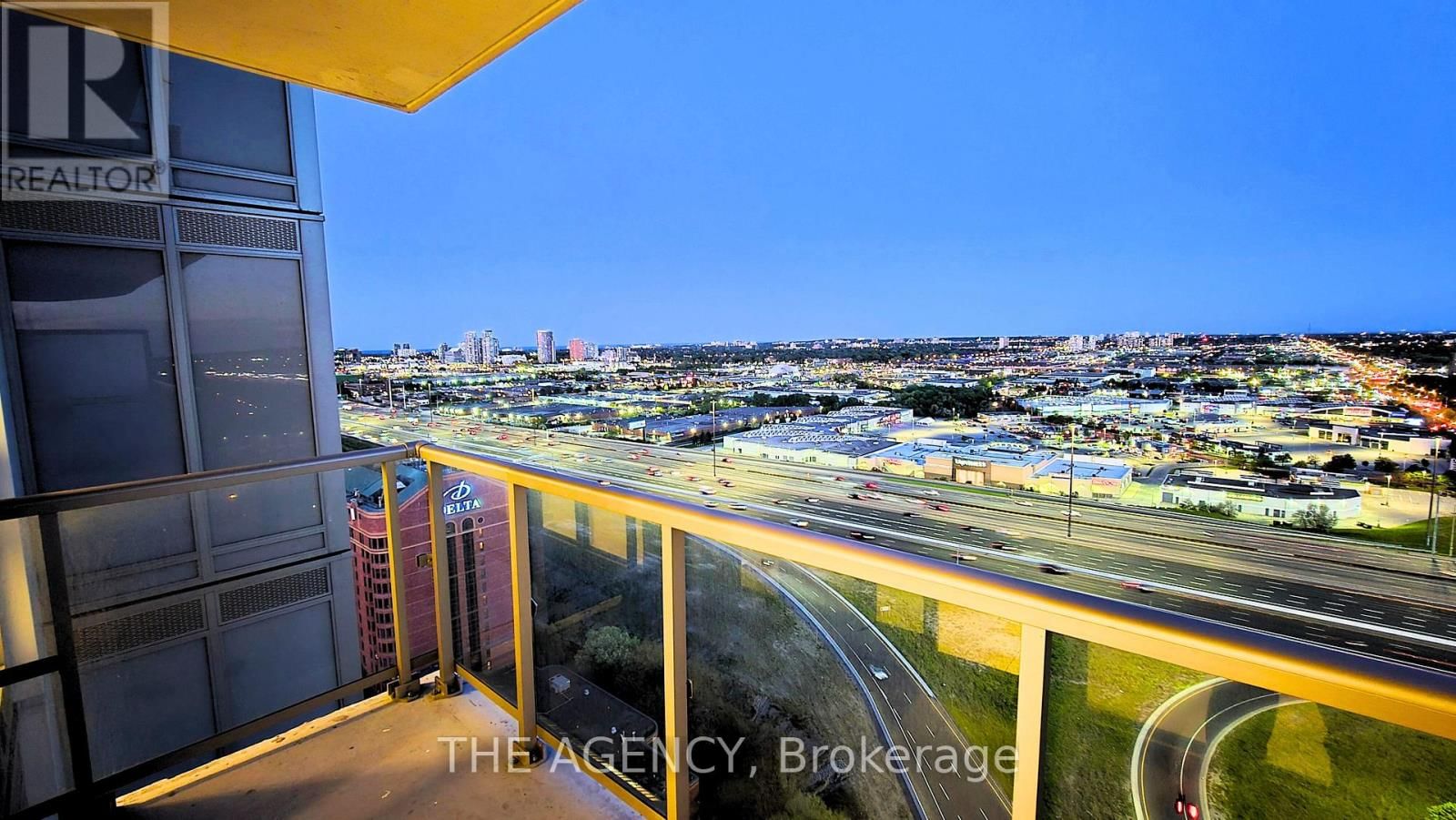 2709 - 2033 KENNEDY ROAD Image 19