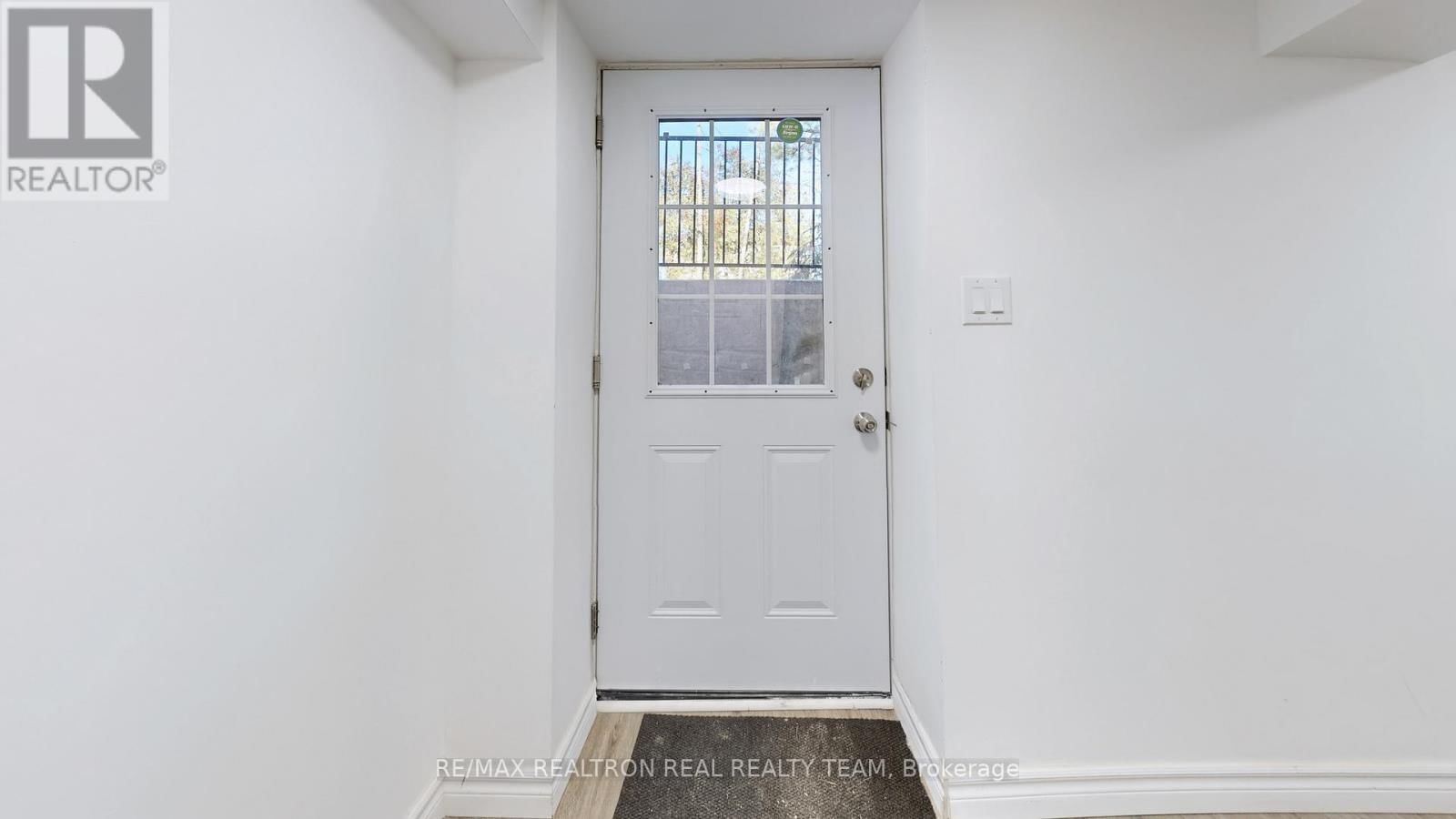 23 MARSH ROAD Image 38