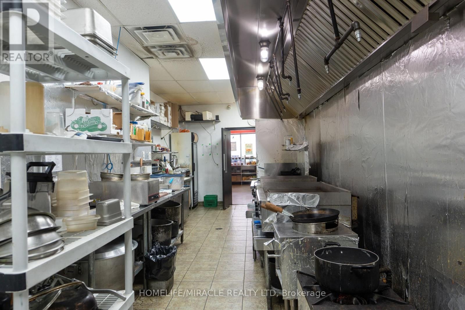 671 MARKHAM ROAD Image 35