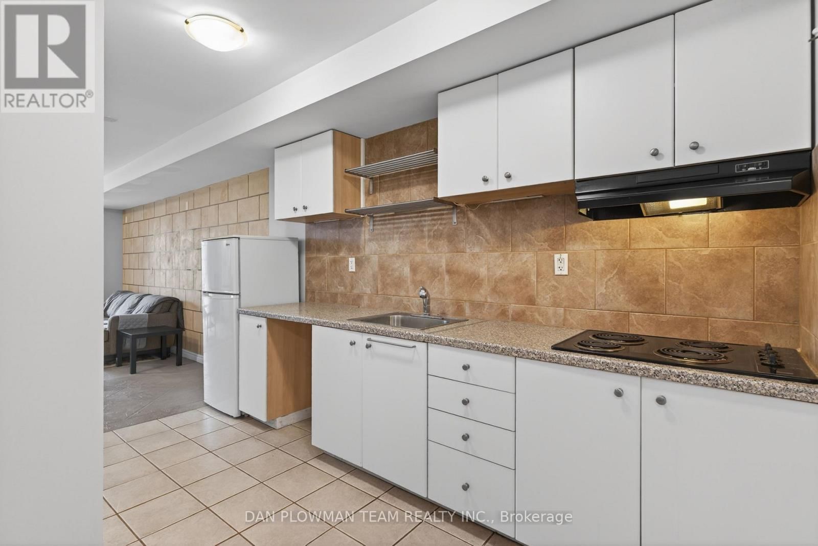 67 DOOLEY CRESCENT Image 24