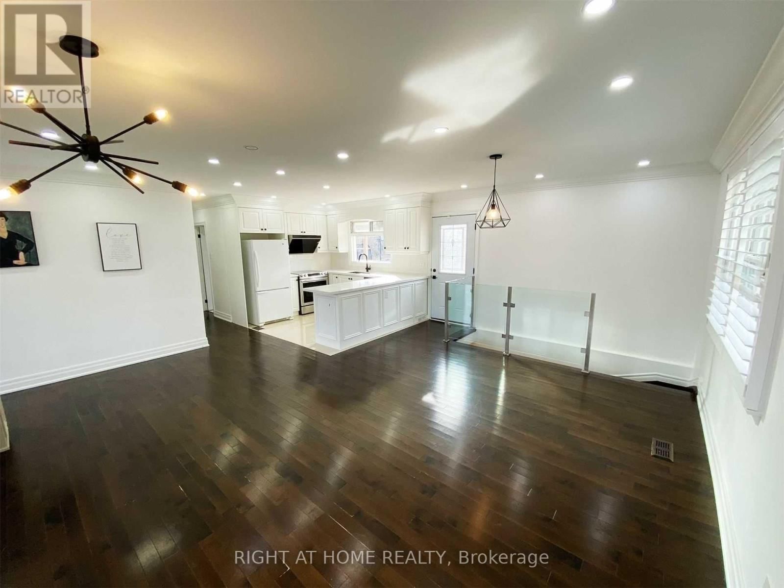 46 EMMELINE CRESCENT Image 2