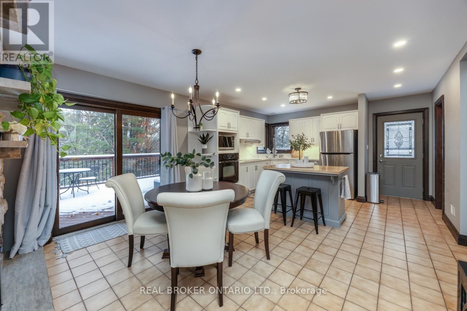 5 SUMAC ROAD Image 15