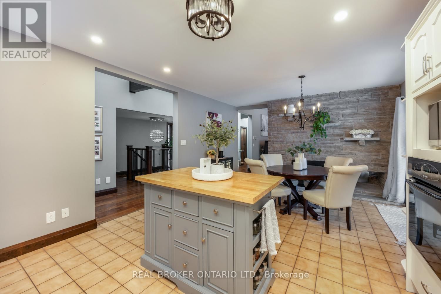 5 SUMAC ROAD Image 16