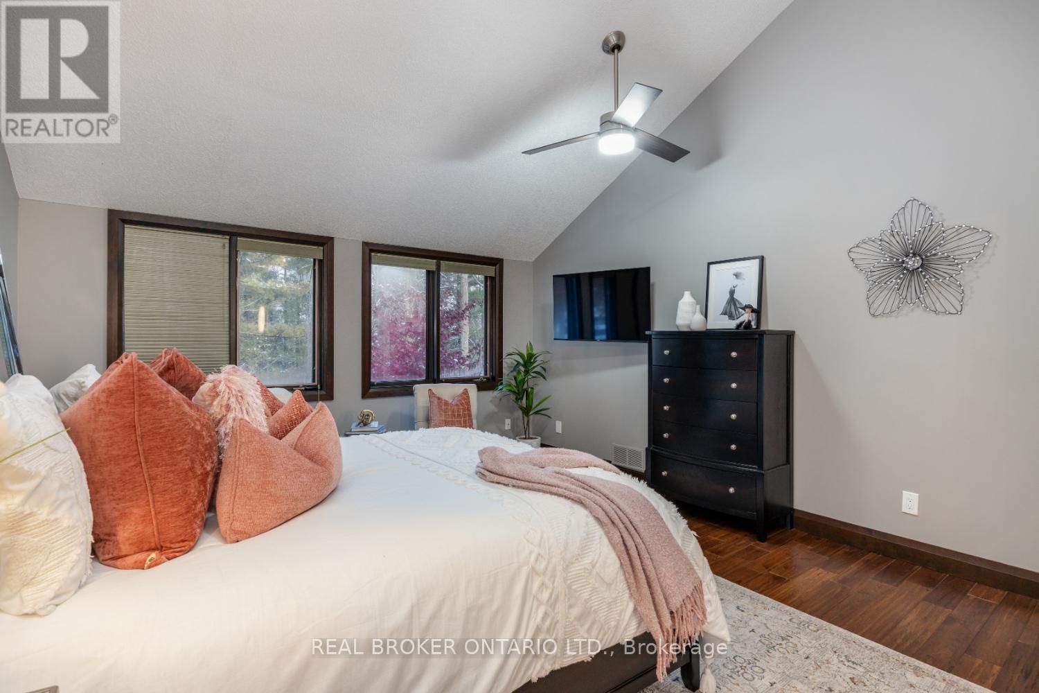 5 SUMAC ROAD Image 19