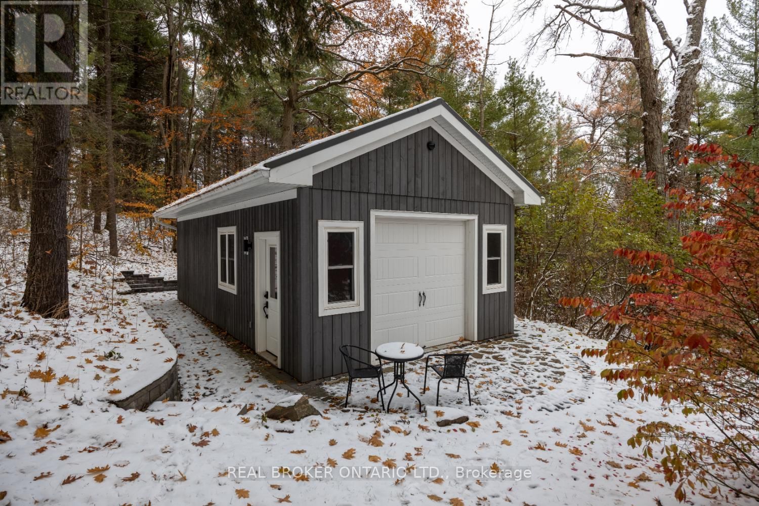 5 SUMAC ROAD Image 42