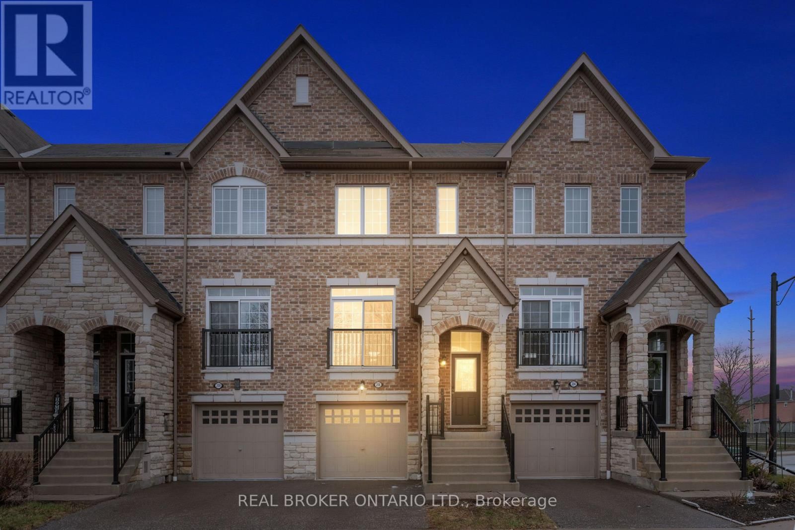 206 LONDON LANE Image 1