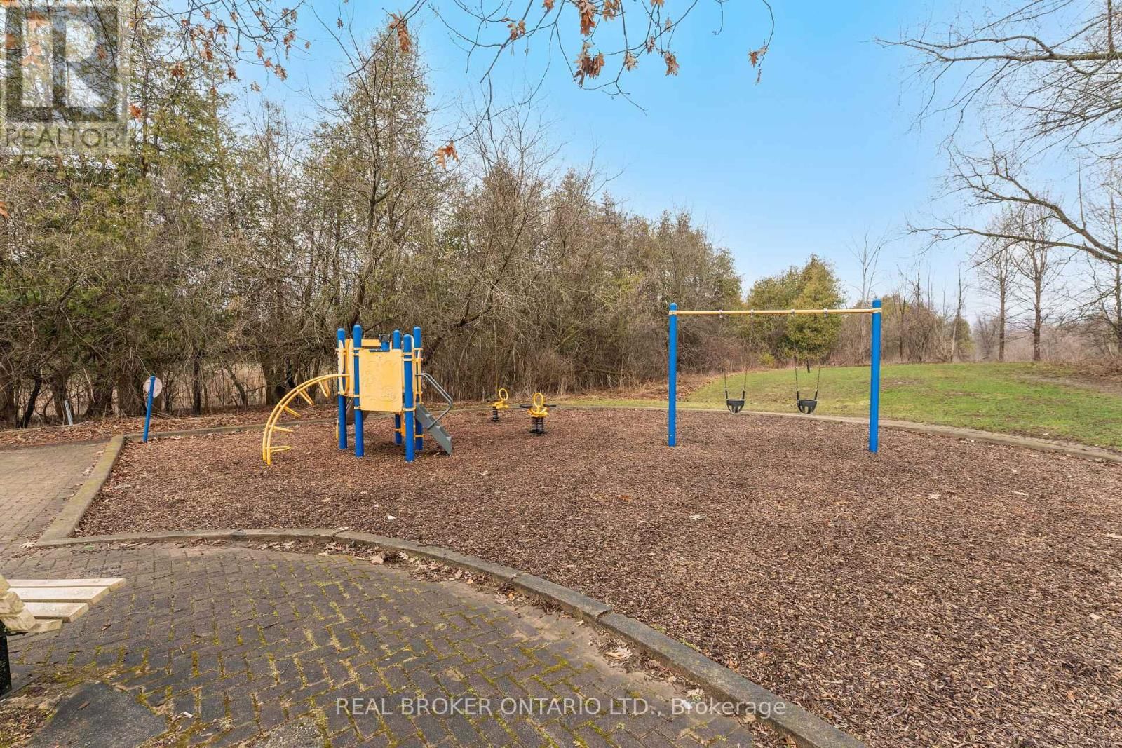 206 LONDON LANE Image 48