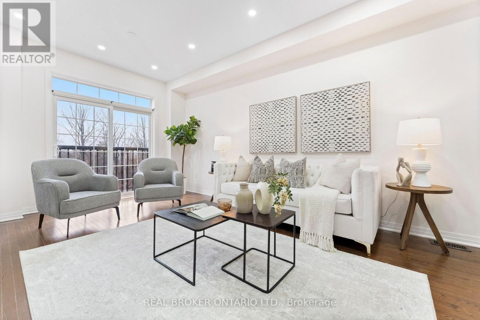 206 LONDON LANE Image 9