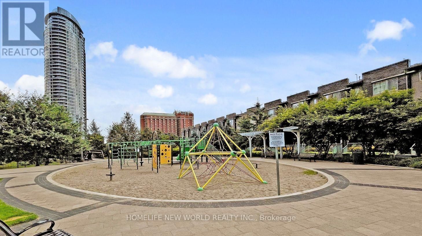 1305 - 255 VILLAGE GREEN SQUARE Image 48