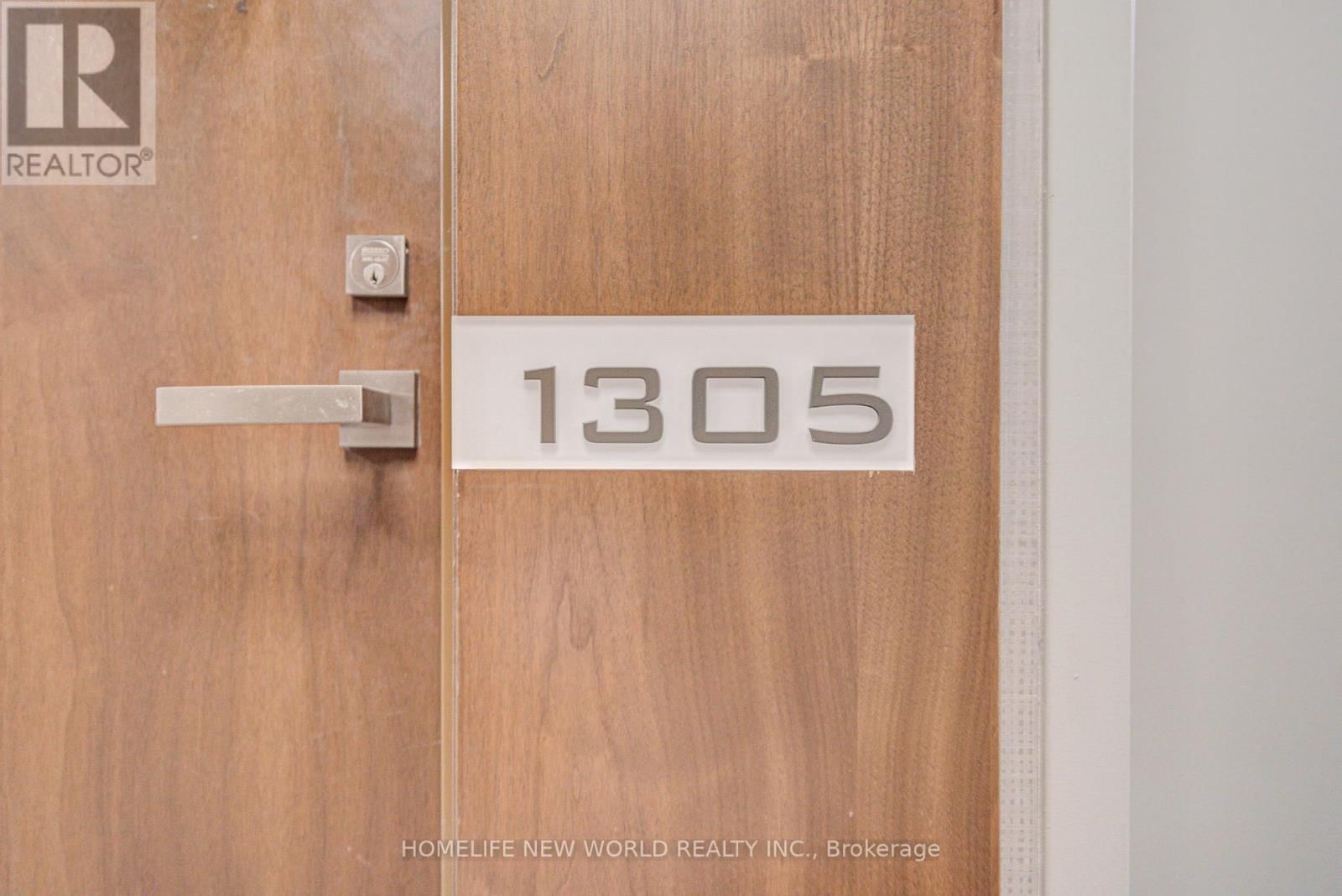 1305 - 255 VILLAGE GREEN SQUARE Image 6