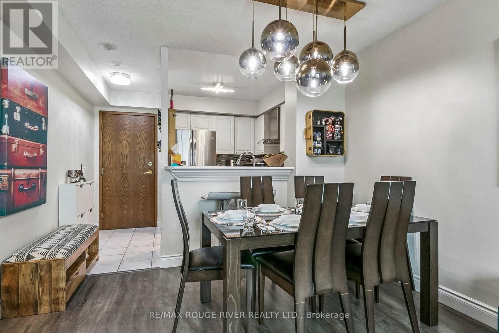 1203 - 11 LEE CENTRE DRIVE Image 16