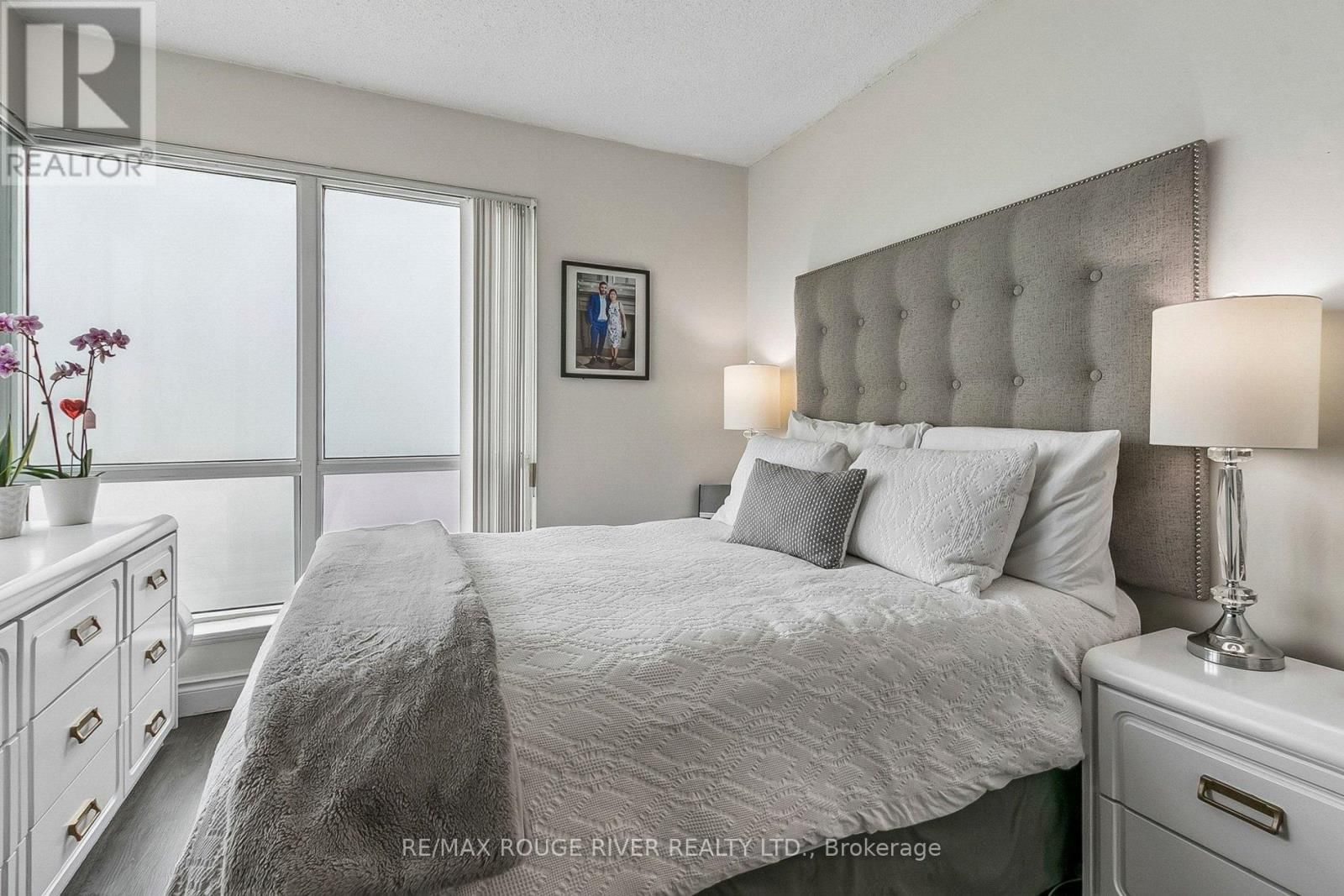 1203 - 11 LEE CENTRE DRIVE Image 26