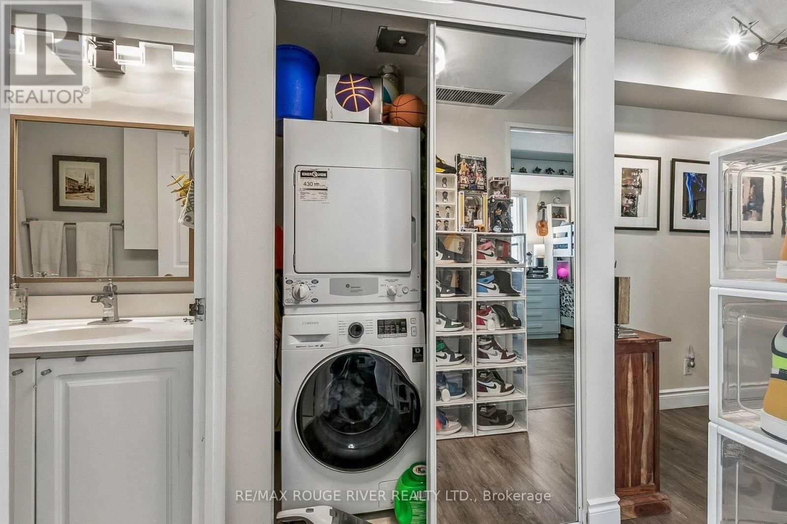 1203 - 11 LEE CENTRE DRIVE Image 6