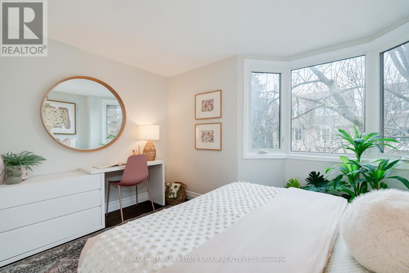 31 UNITY ROAD Image 24