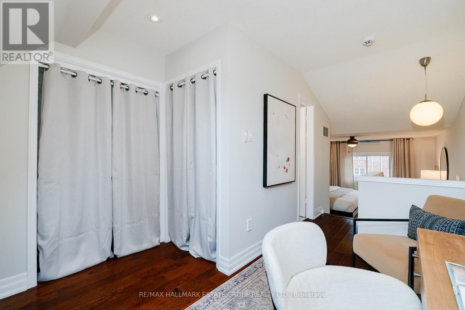 31 UNITY ROAD Image 36