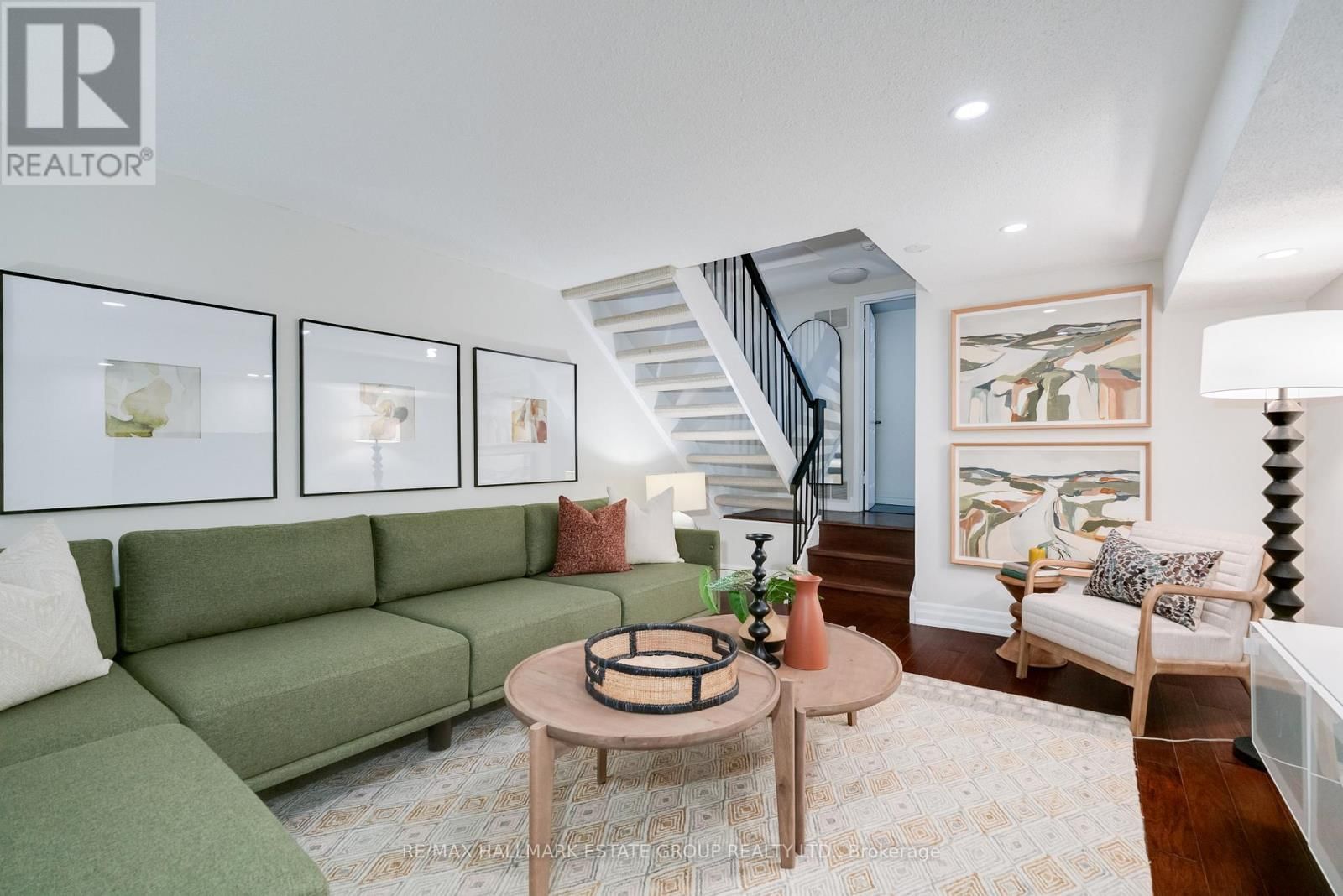 31 UNITY ROAD Image 40