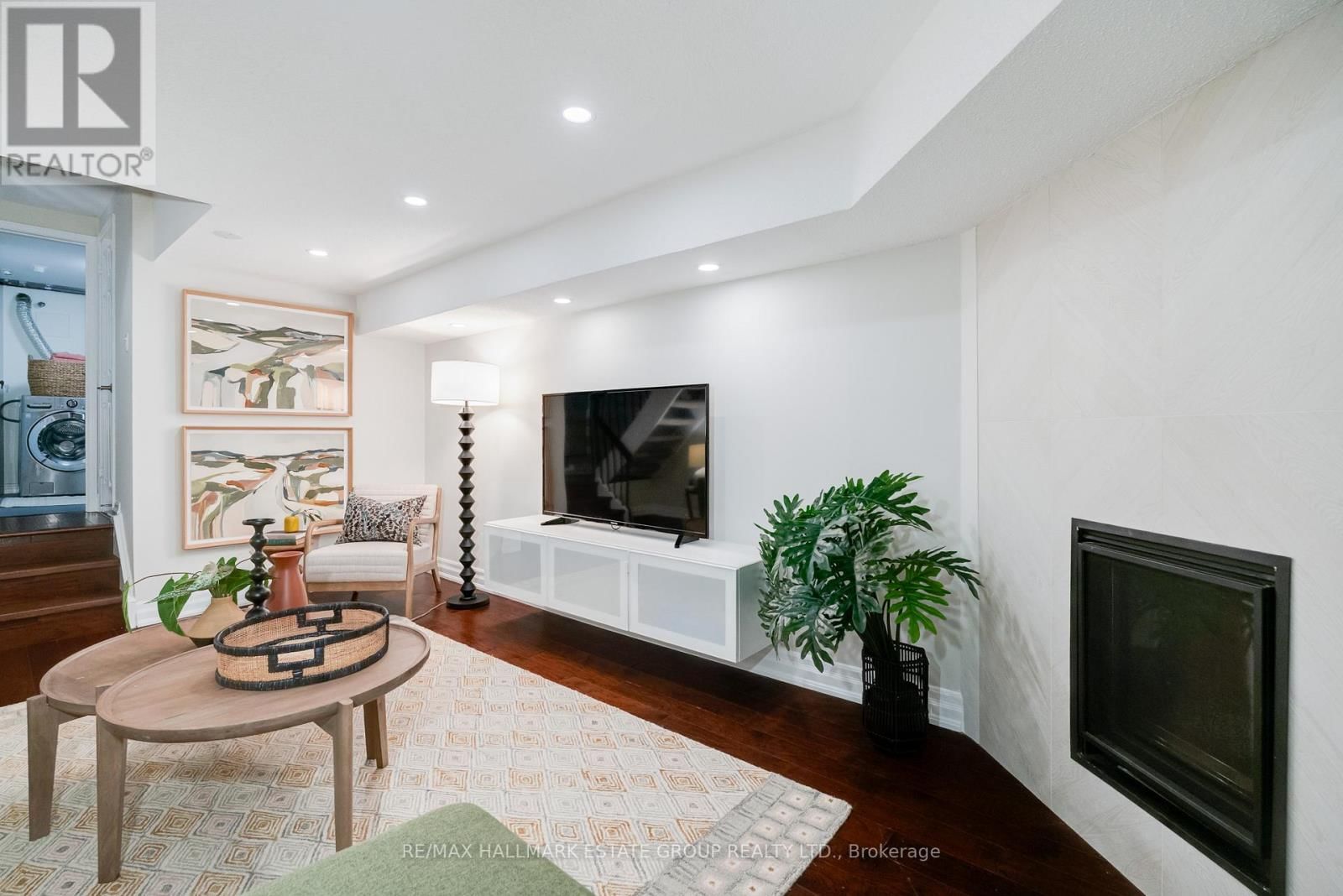 31 UNITY ROAD Image 41