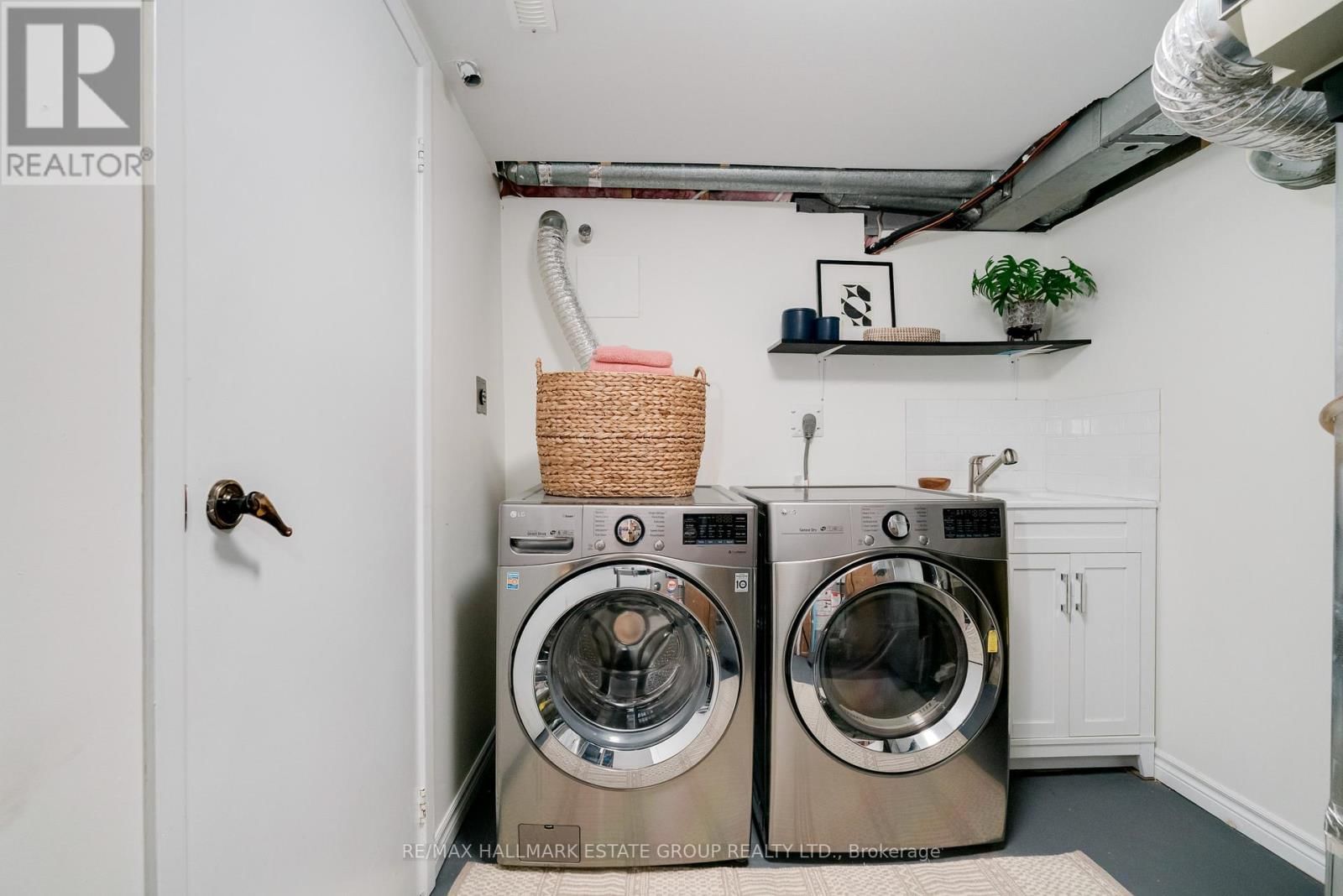 31 UNITY ROAD Image 43