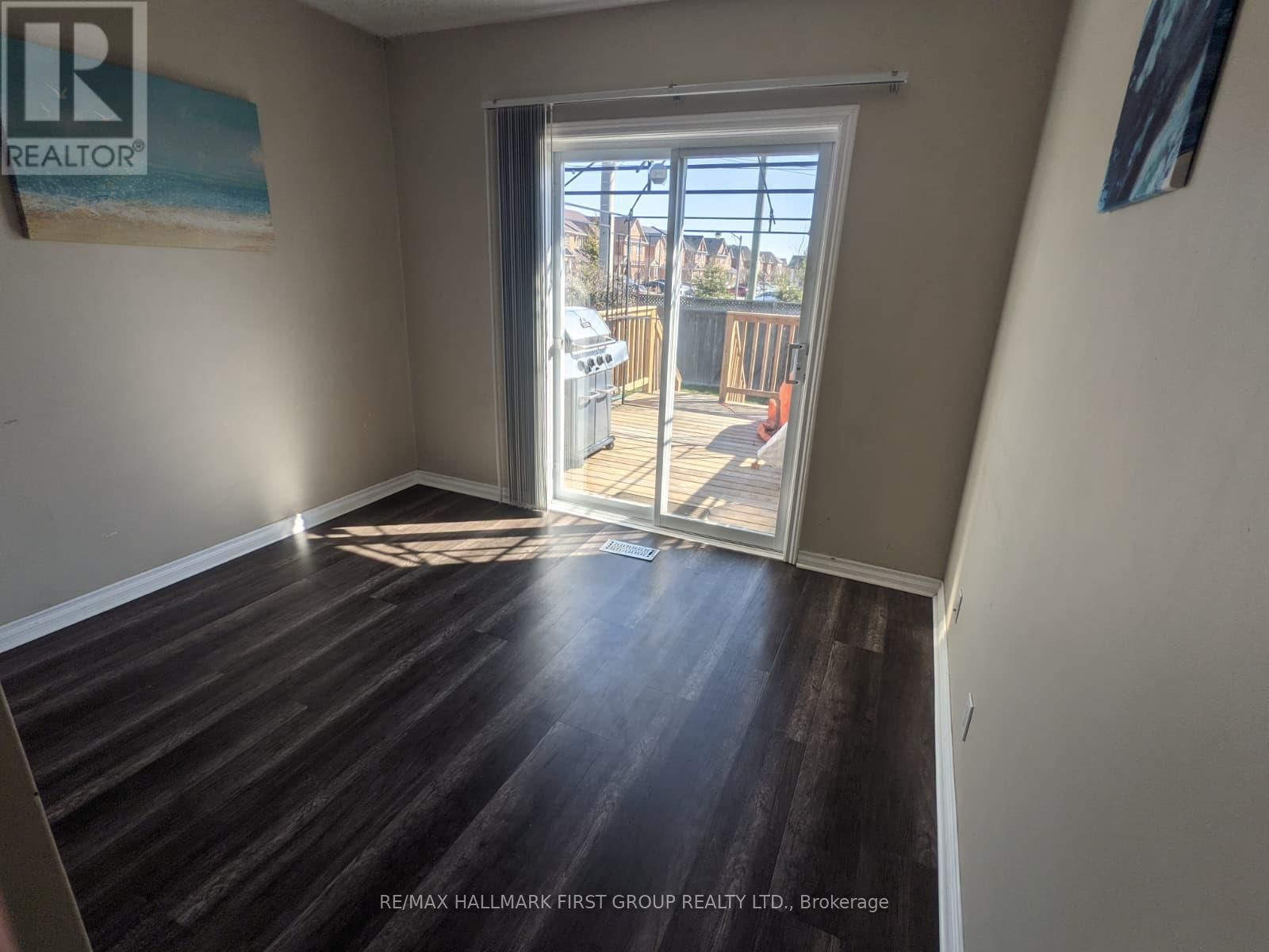 15 THORNCROFT CRESCENT Image 6