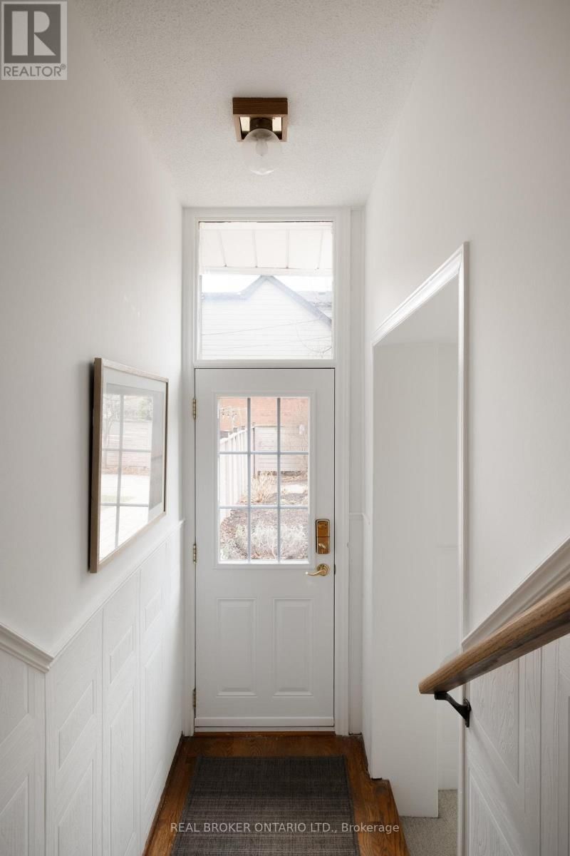 256 MONARCH PARK AVENUE Image 11