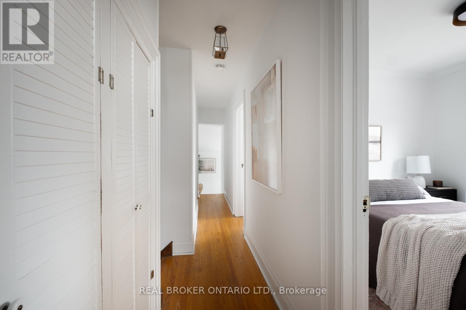 256 MONARCH PARK AVENUE Image 14