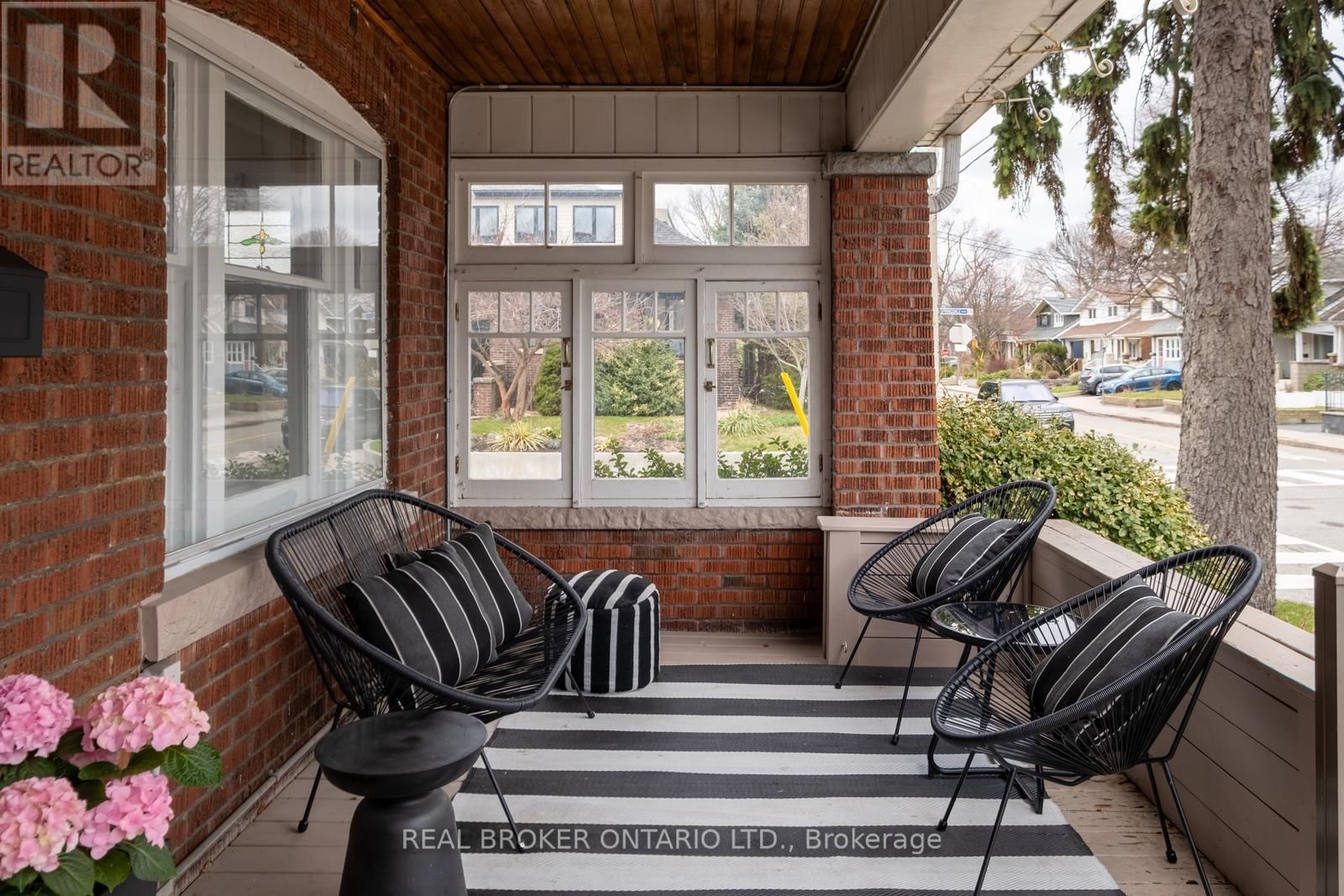 256 MONARCH PARK AVENUE Image 2