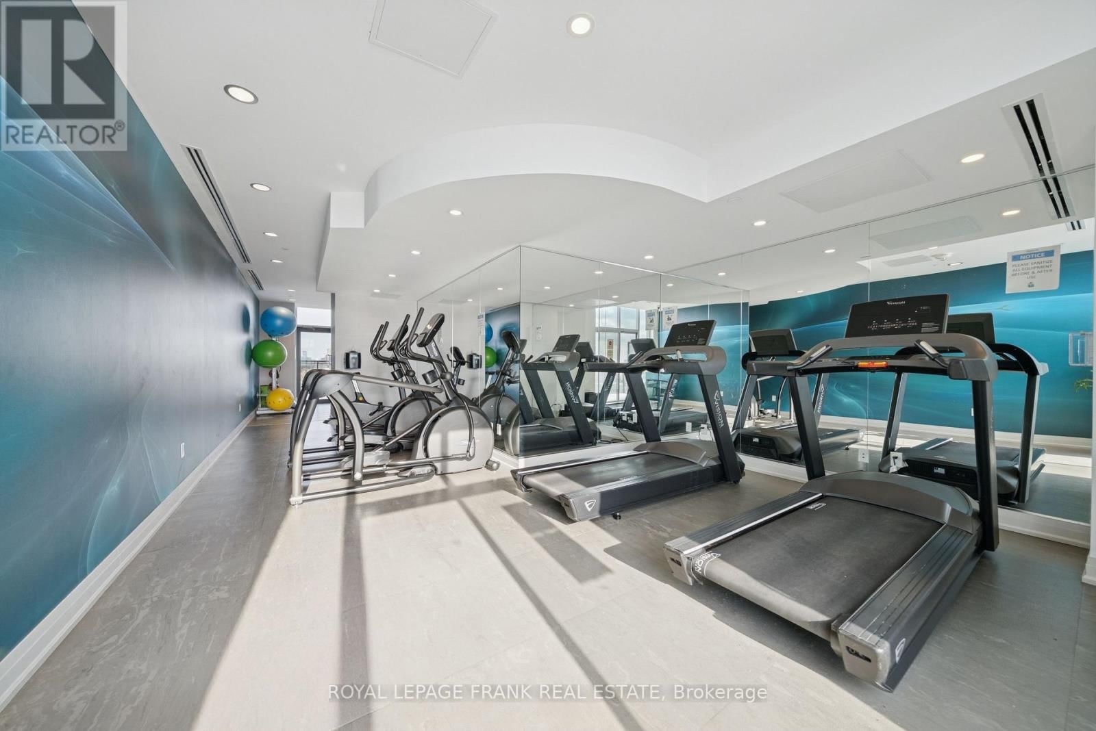 409 - 630 GREENWOOD AVENUE Image 23