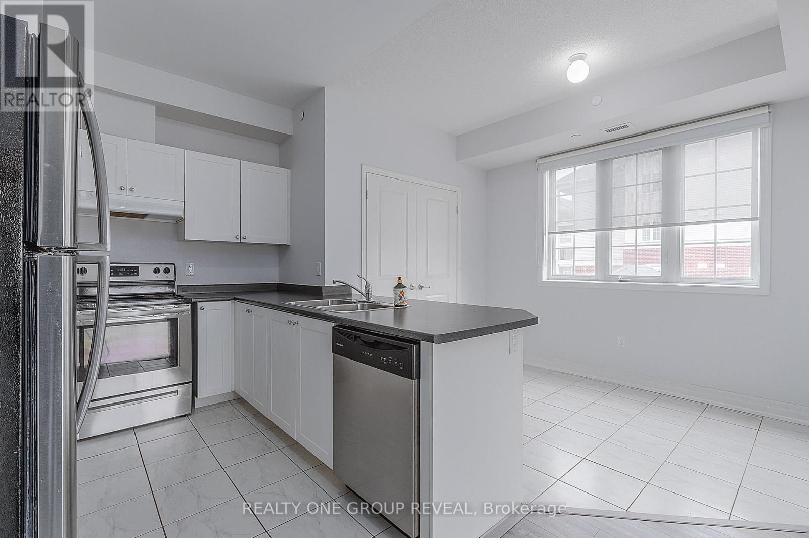 210 - 80 ASPEN SPRINGS DRIVE Image 12