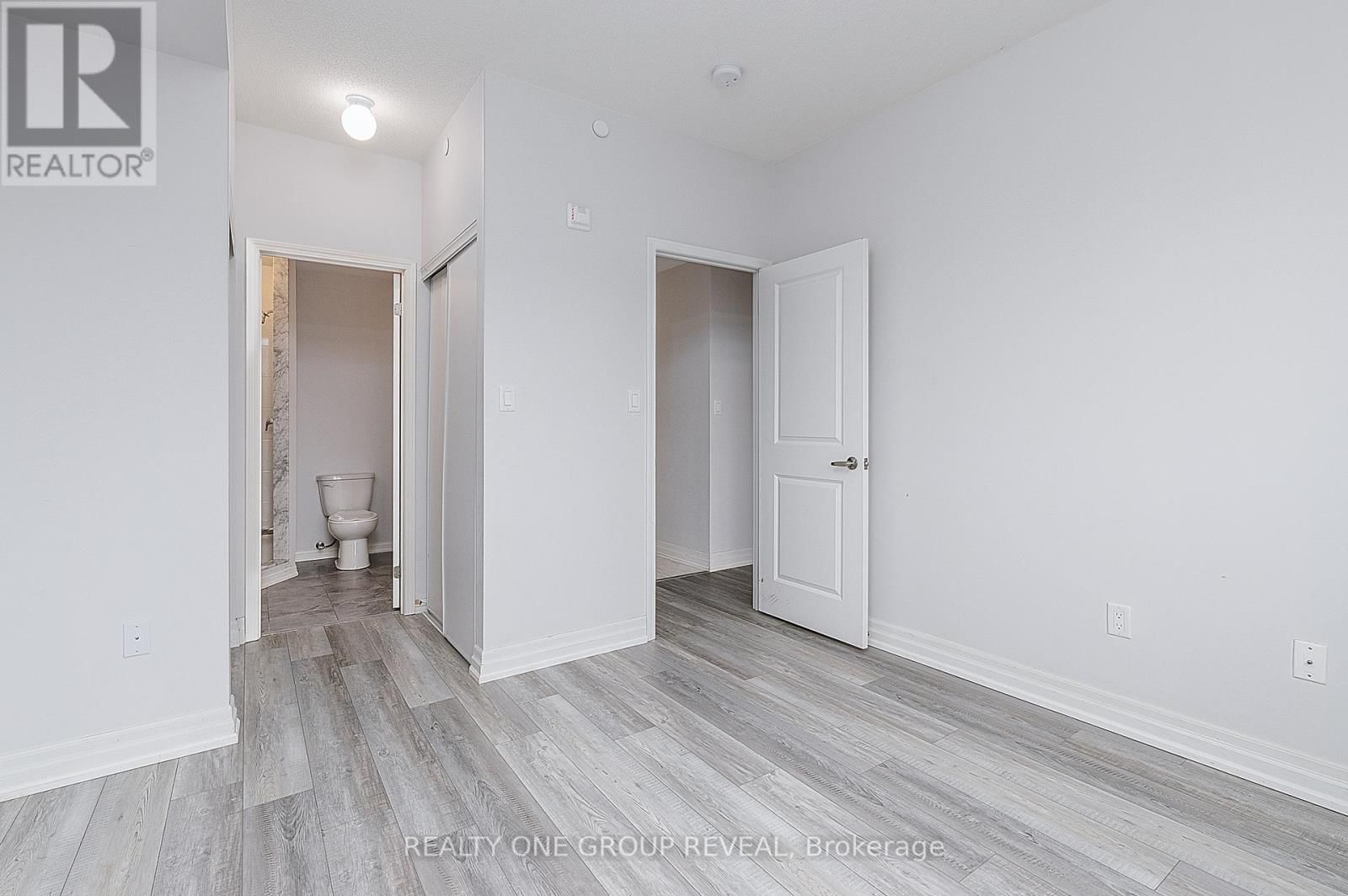 210 - 80 ASPEN SPRINGS DRIVE Image 5