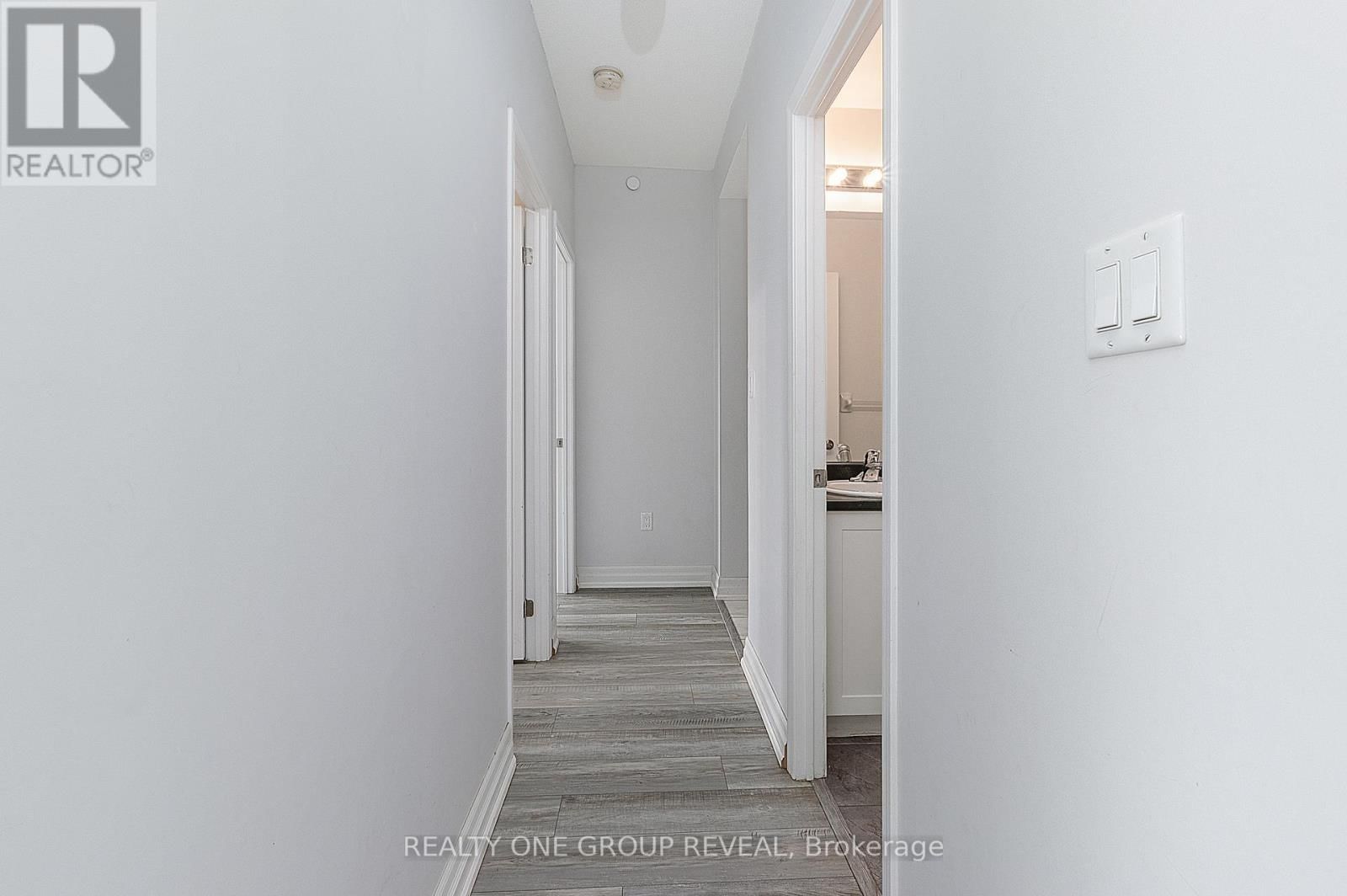 210 - 80 ASPEN SPRINGS DRIVE Image 7