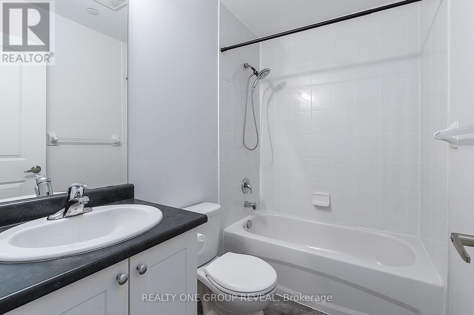 210 - 80 ASPEN SPRINGS DRIVE Image 8