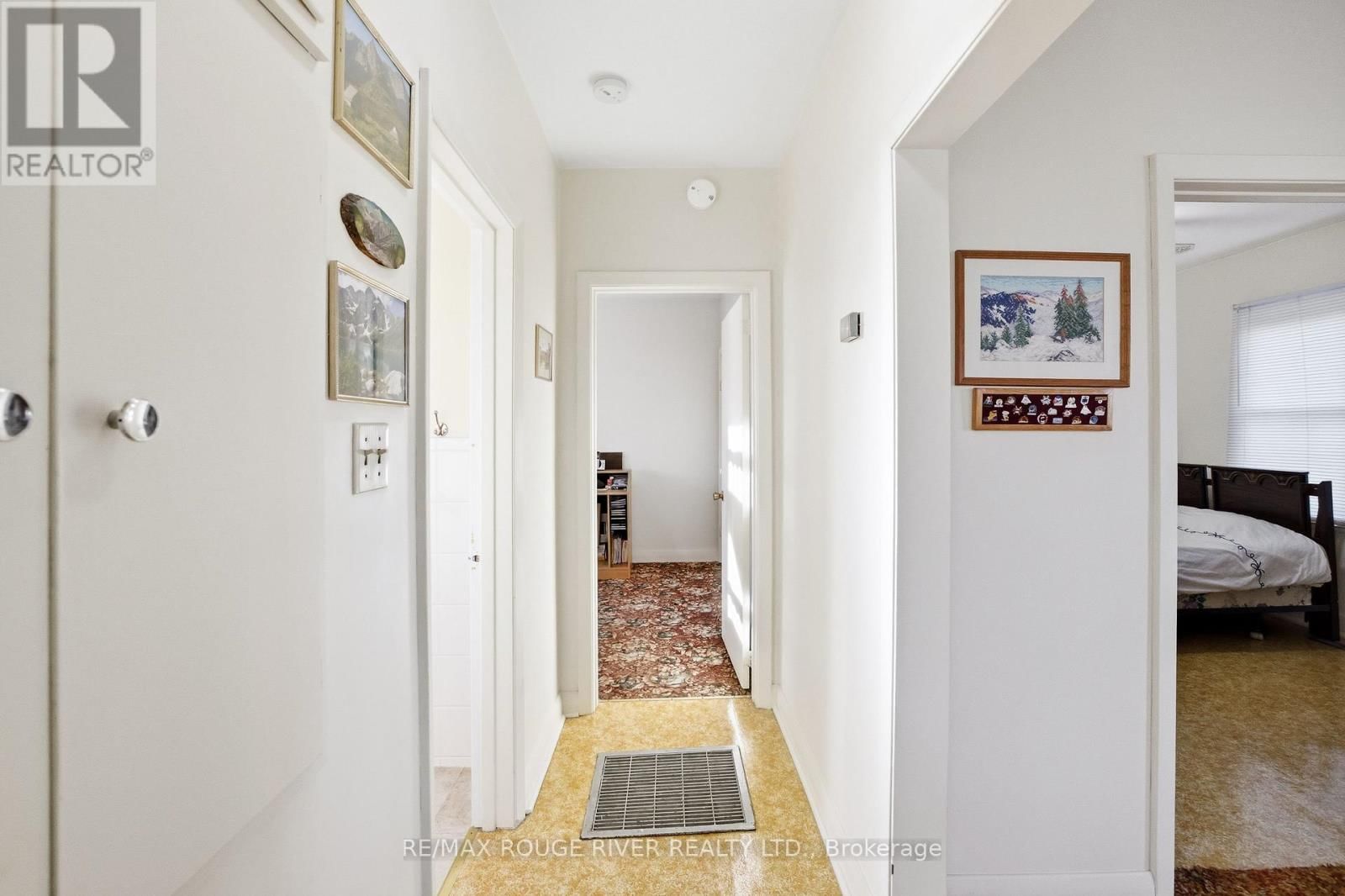 344 NIPIGON STREET Image 19