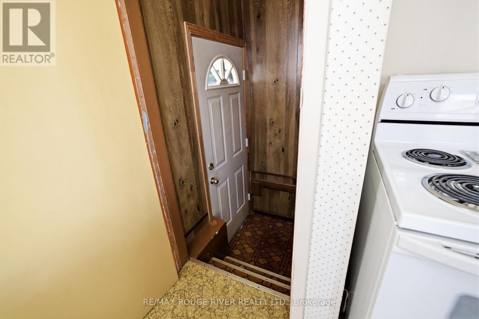 344 NIPIGON STREET Image 23