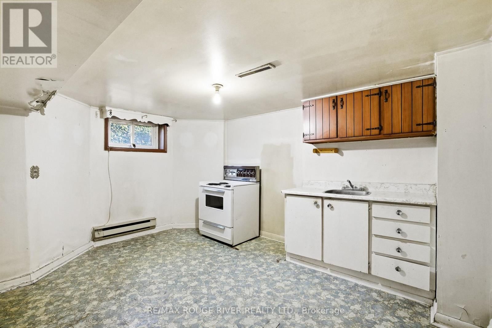 344 NIPIGON STREET Image 29