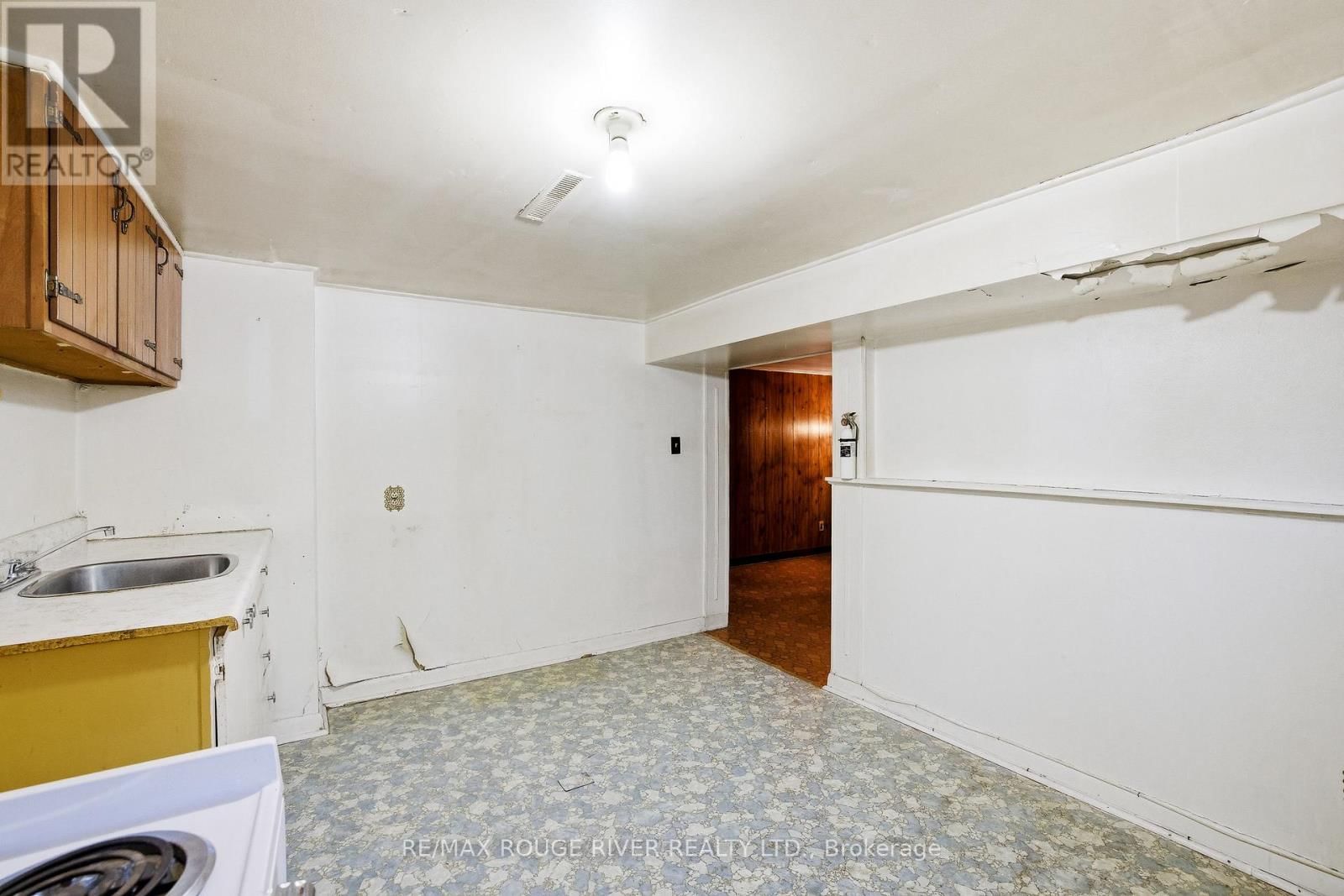 344 NIPIGON STREET Image 31