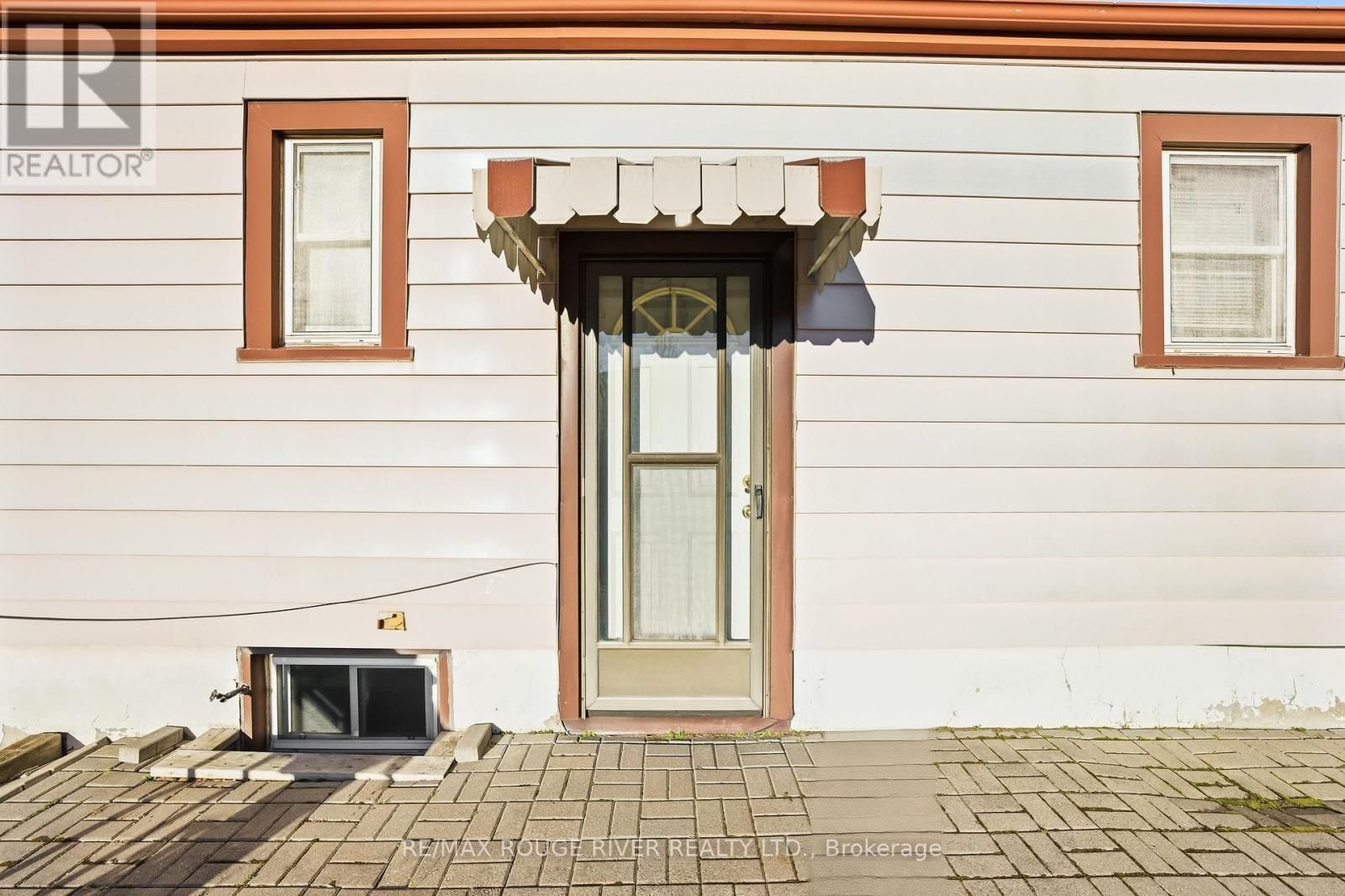 344 NIPIGON STREET Image 34