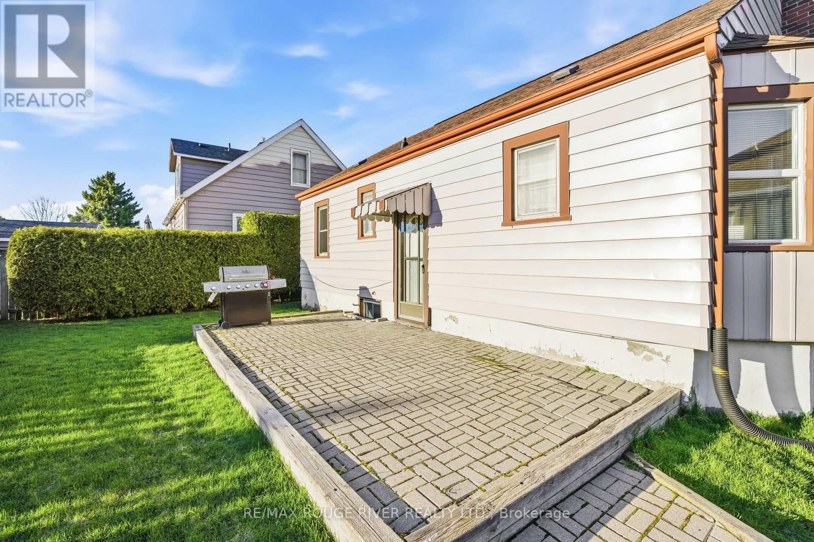 344 NIPIGON STREET Image 36