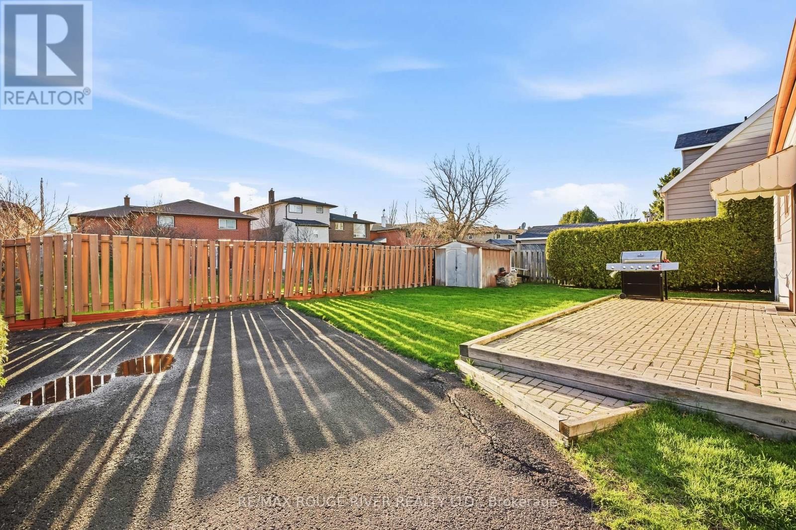 344 NIPIGON STREET Image 38