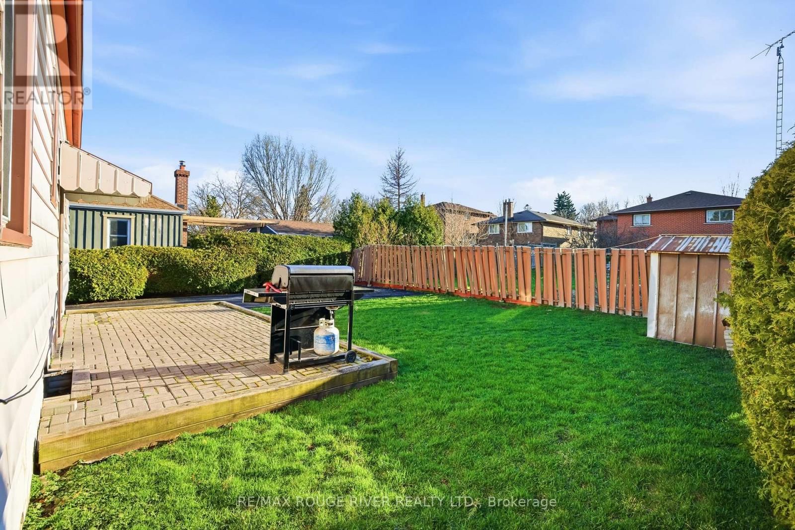 344 NIPIGON STREET Image 40