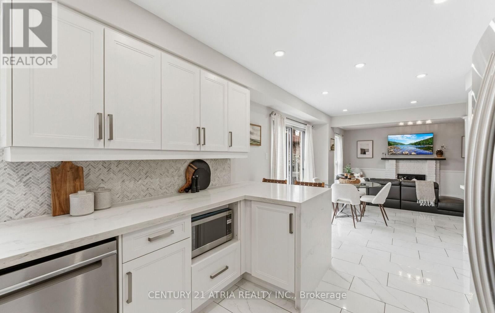 18 ELMEROY COURT Image 23