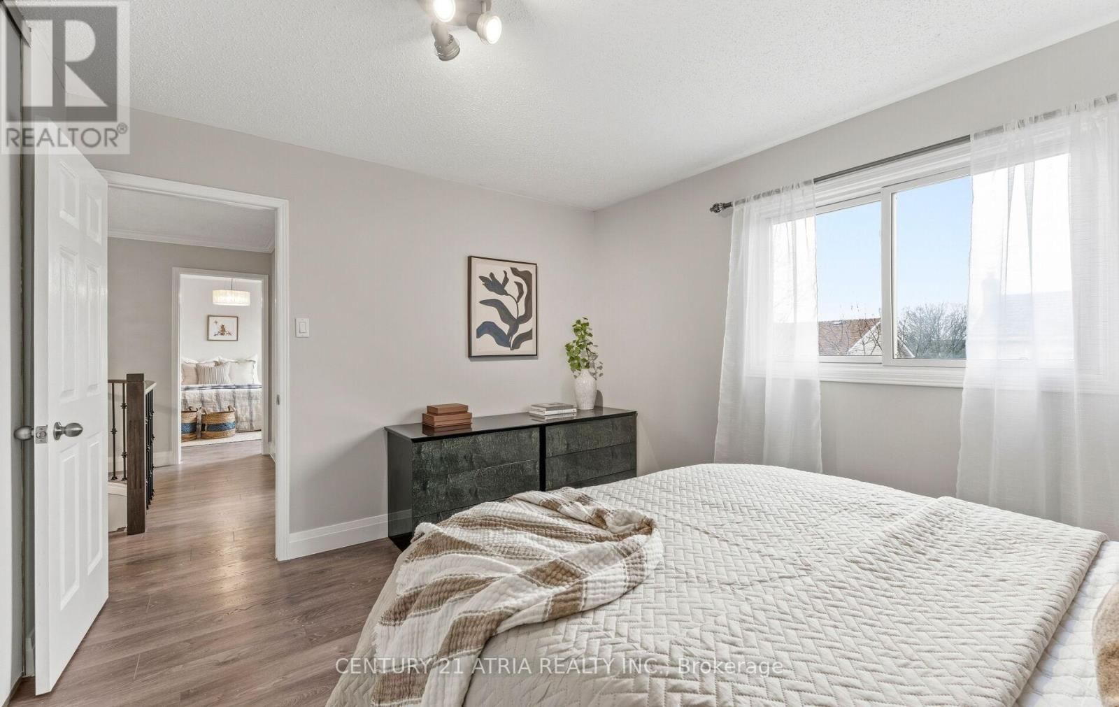 18 ELMEROY COURT Image 44