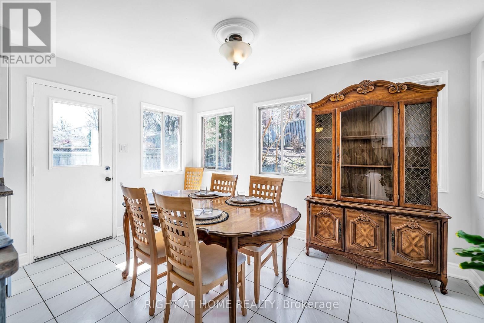 1657 DELLBROOK AVENUE Image 18