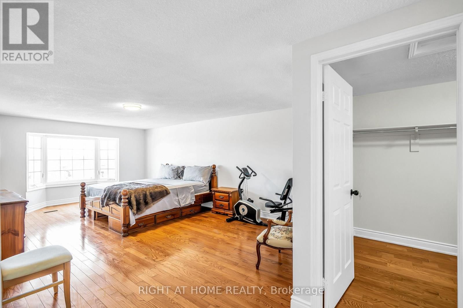 1657 DELLBROOK AVENUE Image 21