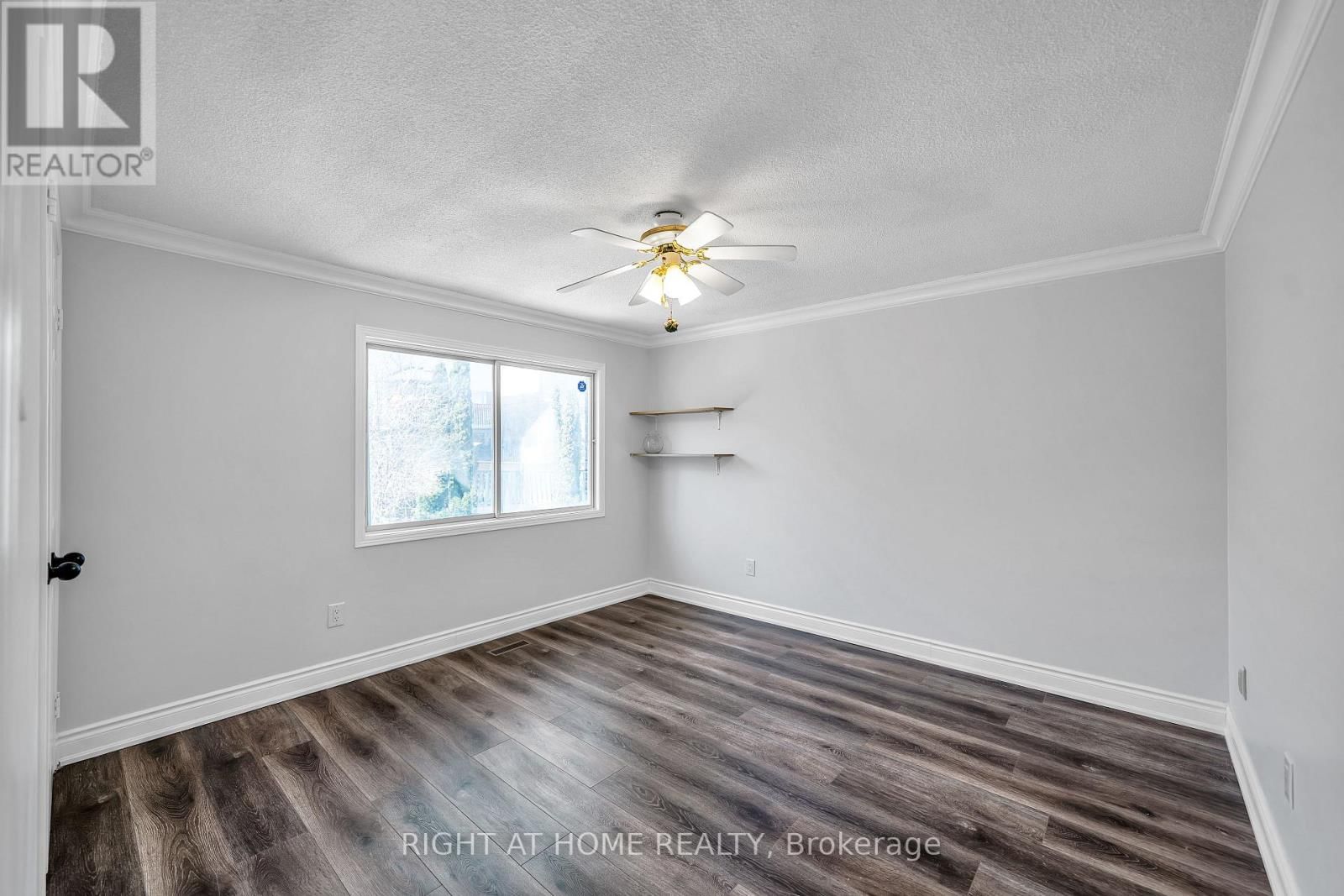 1657 DELLBROOK AVENUE Image 26