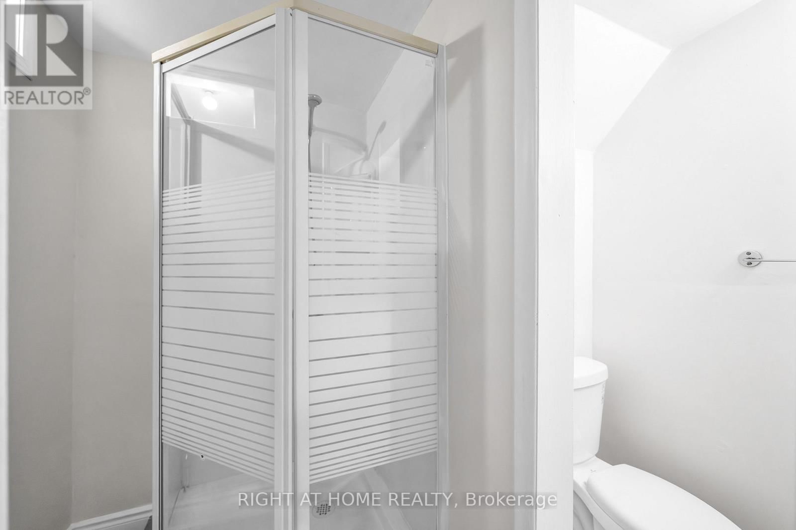 1657 DELLBROOK AVENUE Image 34