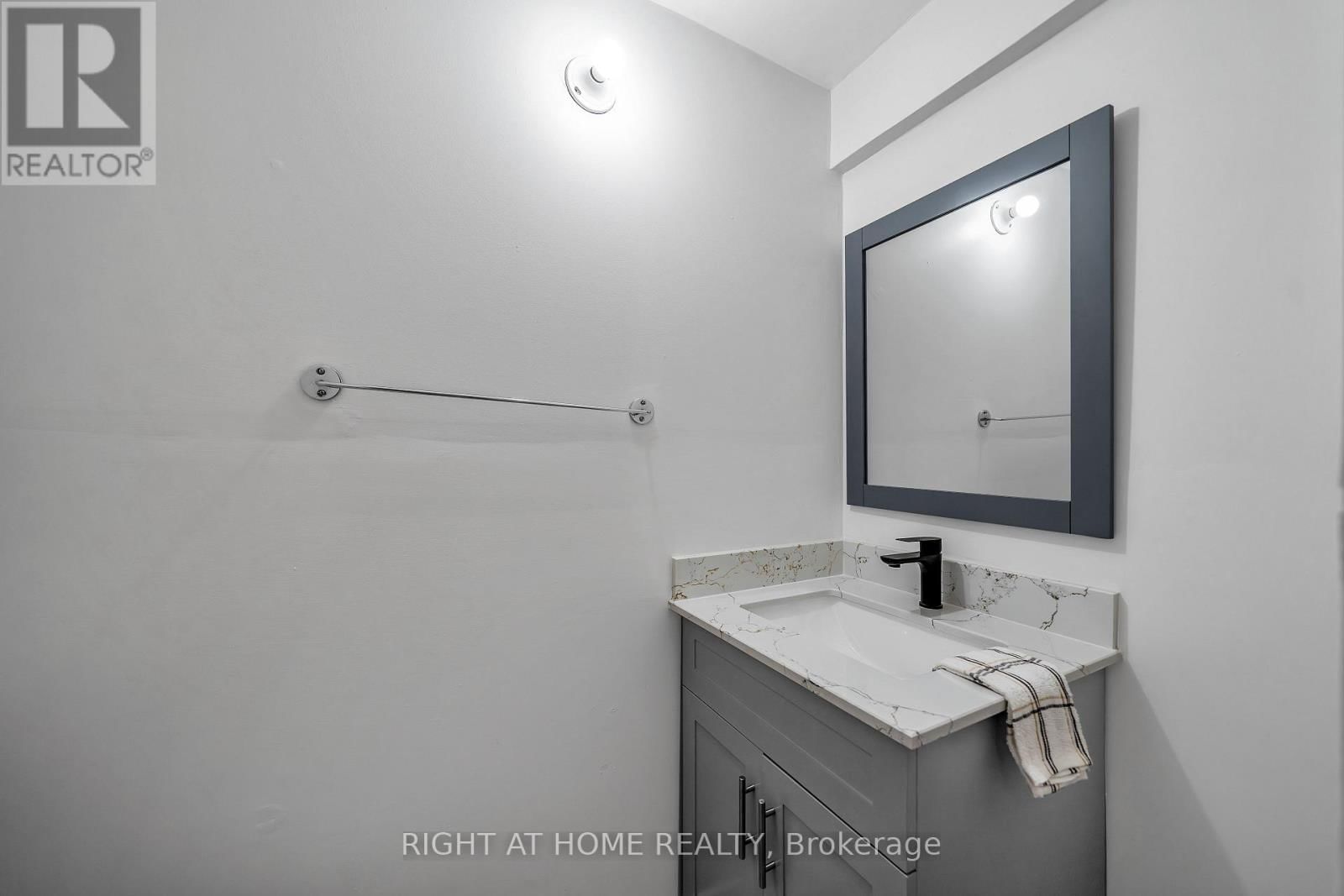 1657 DELLBROOK AVENUE Image 35