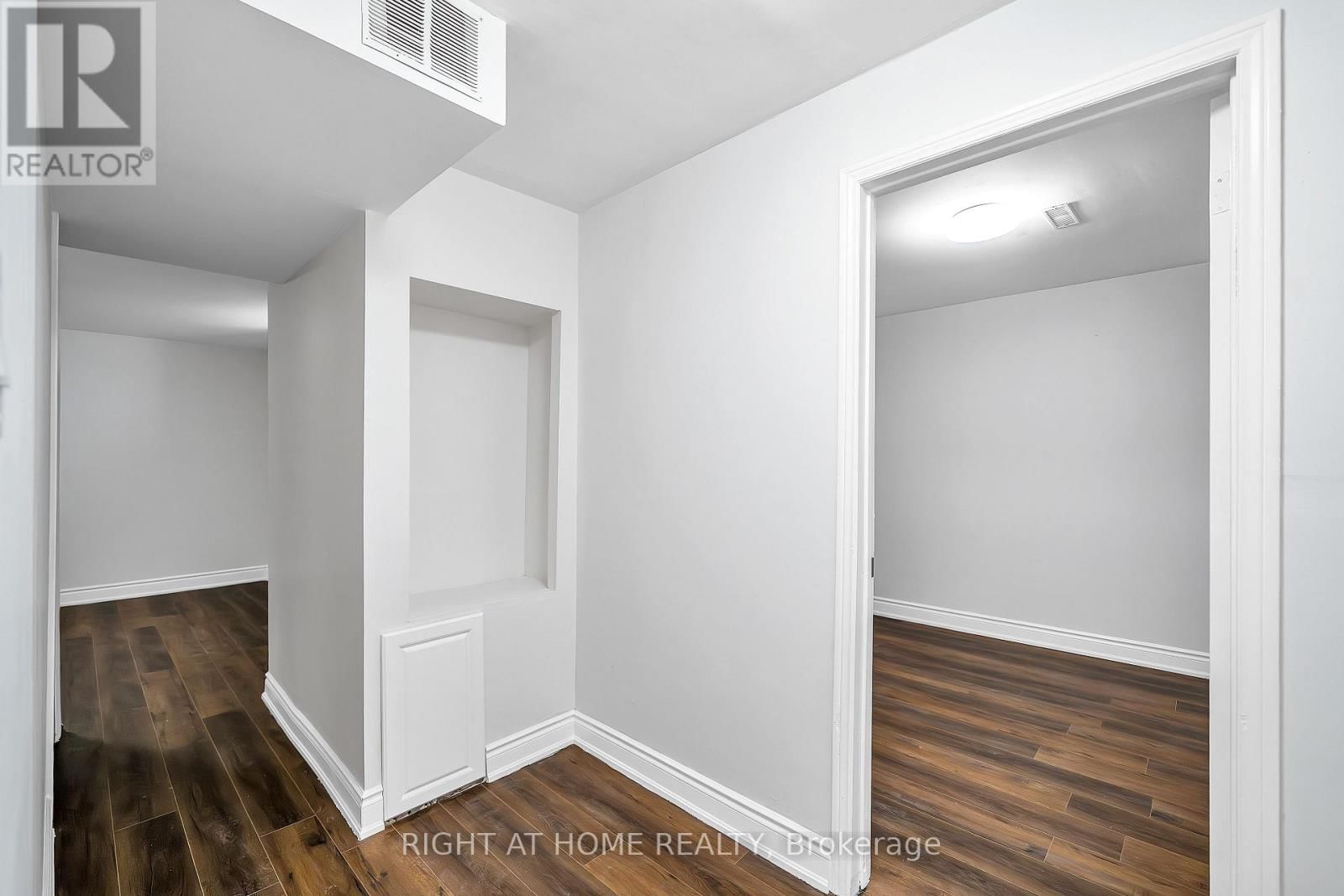 1657 DELLBROOK AVENUE Image 47