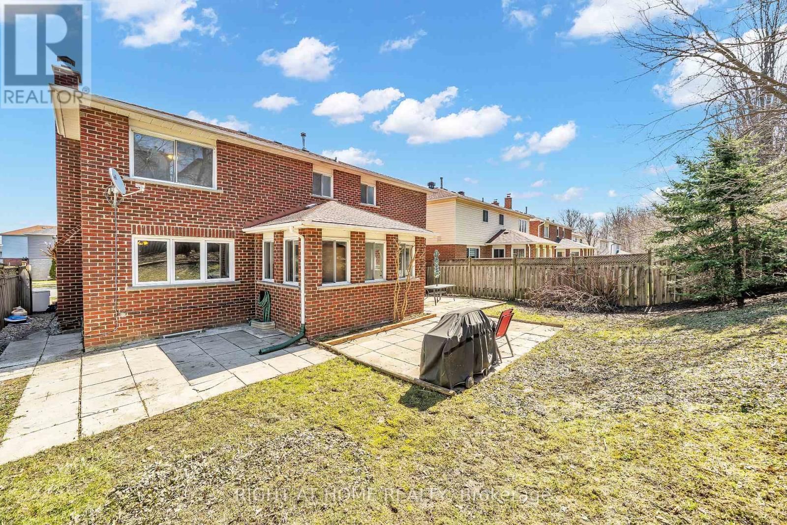 1657 DELLBROOK AVENUE Image 49